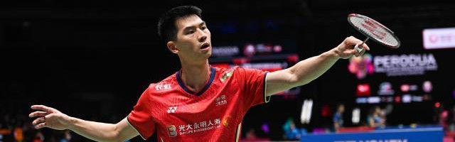 开云网页-新加坡赛国羽男单“罕见”全员晋级 何冰娇止步八强