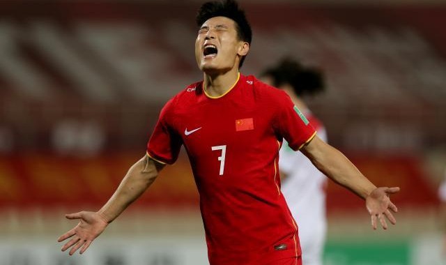 开云APP-留洋的意义！武磊世预赛轰11球 国足再现崇明连线