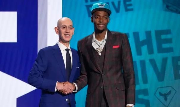 开云-【新秀列传】榜眼秀来自运动之家，豪言带队进总决赛