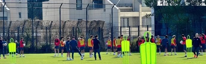 开云官网-博主：河南队高强度开启高原集训，新援姆布拉加入阵中